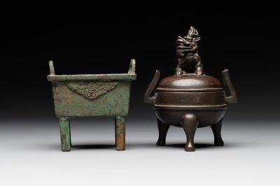 Two Chinese archaistic miniature bronze censers, one with cover, 'ding 鼎', Song