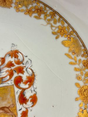Two Chinese armorial plates and a saucer with the arms of Zur Megede, Rhenius and Chute, Qianlong — 照片 7