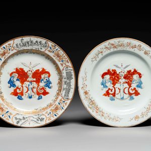 Two Chinese armorial plates with the arms of Valckenier of Amsterdam for the Dutch market, Yongzheng — 照片 1