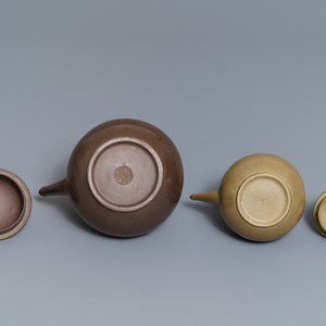 Two Chinese Bencharong Thai market polished Yixing stoneware teapots, 19th C. — photo 7