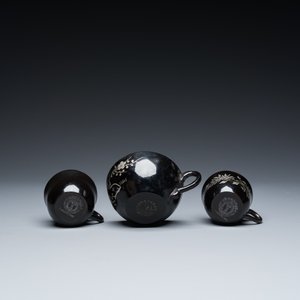 Two Chinese black Fuzhou or Foochow lacquer coffee services on trays, Republic — 照片 9