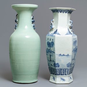 Two Chinese blue and white and celadon-ground vases, 19th C. — 照片 3