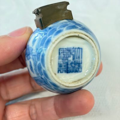 Two Chinese blue and white bird feeders with lotus scroll design and the Eight Immortals — photo 16