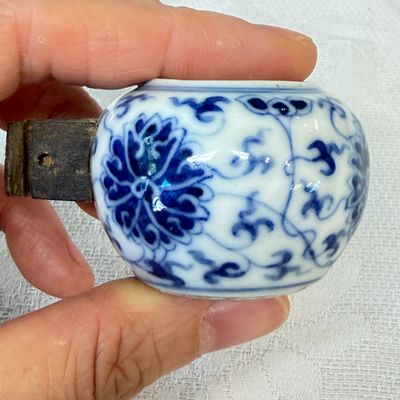 Two Chinese blue and white bird feeders with lotus scroll design and the Eight Immortals — photo 2