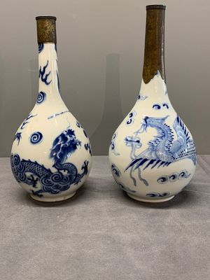 Two Chinese blue and white 'Bleu de Hue' vases with a phoenix for the Vietnamese market, Tho 壽 and Nội phủ thị nam 內府侍南 mark, 19th C. — foto 1