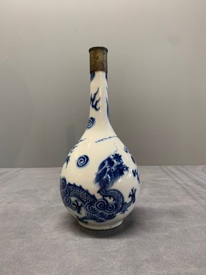 Two Chinese blue and white 'Bleu de Hue' vases with a phoenix for the Vietnamese market, Tho 壽 and Nội phủ thị nam 內府侍南 mark, 19th C. — foto 8