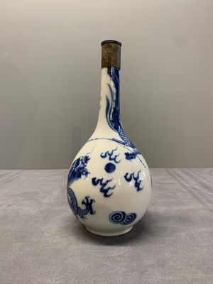 Two Chinese blue and white 'Bleu de Hue' vases with a phoenix for the Vietnamese market, Tho 壽 and Nội phủ thị nam 內府侍南 mark, 19th C. — foto 9
