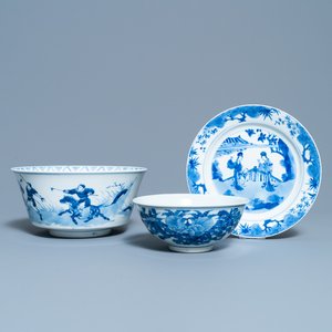 Two Chinese blue and white bowls and a plate, 19th C. and Kangxi — photo 1