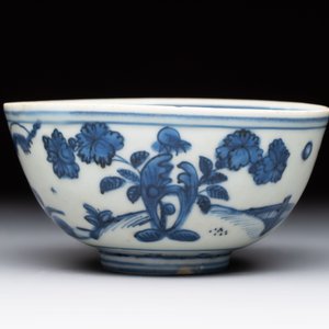 Two Chinese blue and white bowls, Fu Gui Jia Qi 富貴佳器 mark, Wanli — photo 12