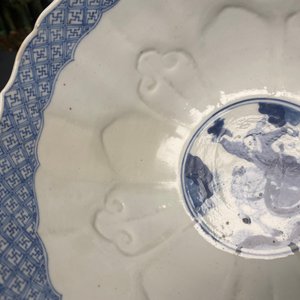 Two Chinese blue and white bowls, Kangxi and Wanli — 照片 17