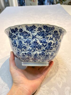 Two Chinese blue and white bowls, longevity and jade mark, Kangxi — photo 1