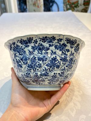 Two Chinese blue and white bowls, longevity and jade mark, Kangxi — photo 4