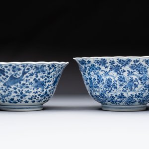 Two Chinese blue and white bowls, longevity and jade mark, Kangxi — photo 5