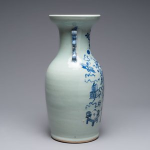 Two Chinese blue and white celadon-ground vases and a famille rose vase, signed Mao Zirong 毛子榮, 19/20th C. — foto 11