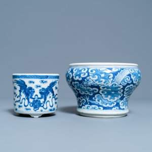 Two Chinese blue and white censers, 19th C. — 照片 2