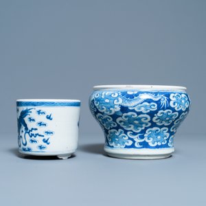Two Chinese blue and white censers, 19th C. — 照片 3