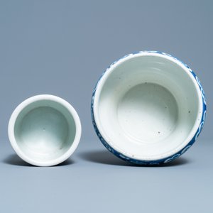 Two Chinese blue and white censers, 19th C. — 照片 6