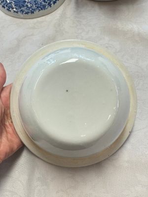 Two Chinese blue and white 'Chilong' covered warming bowls, Guangxu mark and of the period — foto 13
