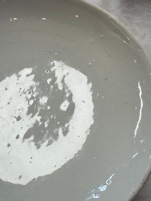 Two Chinese blue and white 'Chilong' covered warming bowls, Guangxu mark and of the period — foto 18