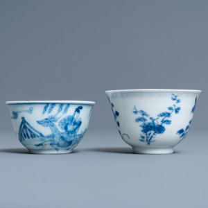 Two Chinese blue and white cups, a covered vase, a kendi and an Imari-style tea caddy, Wanli and Kangxi — photo 10