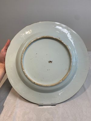 Two Chinese blue and white dishes and a plate, Yongzheng and later — foto 16