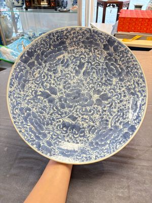 Two Chinese blue and white dishes with floral design, Kangxi — 照片 5