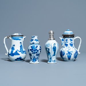 Two Chinese blue and white ewers and covers and two small vases, Kangxi — photo 1