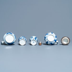 Two Chinese blue and white ewers and covers and two small vases, Kangxi — photo 8