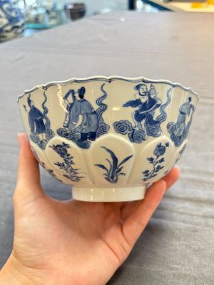 Two Chinese blue and white 'immortals' bowls, Chenghua and Kangxi mark, Kangxi — 照片 11
