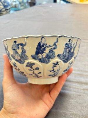 Two Chinese blue and white 'immortals' bowls, Chenghua and Kangxi mark, Kangxi — 照片 12