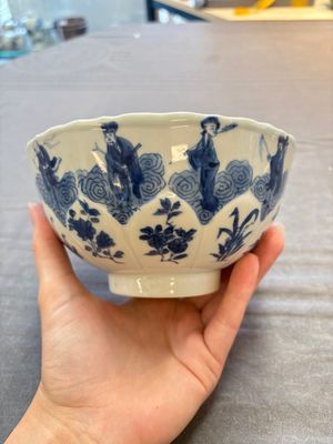Two Chinese blue and white 'immortals' bowls, Chenghua and Kangxi mark, Kangxi — 照片 4