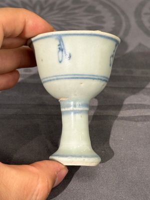 Two Chinese blue and white jars, a stem cup, a bowl and a censer, Chenghua mark, Ming — 照片 24