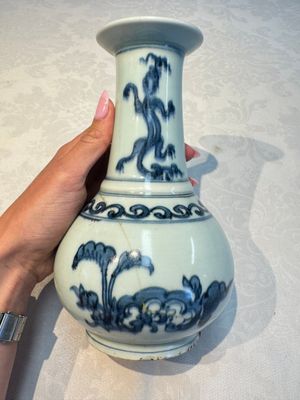 Two Chinese blue and white jars, Ming, and a Japanese blue and white vase, possibly Edo, 18th C. — foto 21