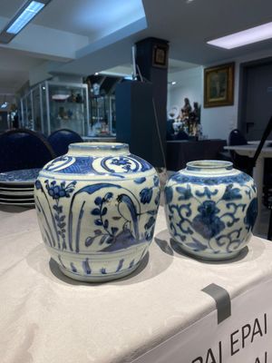 Two Chinese blue and white jars, Wanli — 照片 3