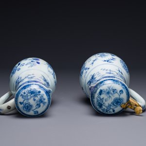 Two Chinese blue and white jugs and cover with floral design, Yongzheng/Qianlong — 照片 5