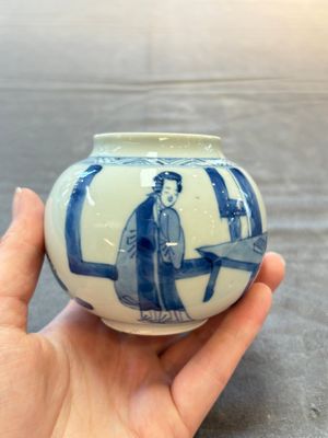 Two Chinese blue and white 'Long Eliza' jarlets, Kangxi — 照片 7