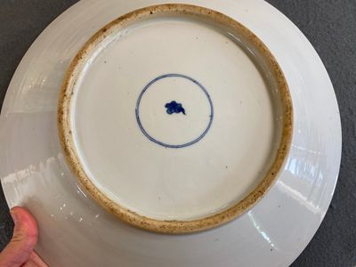 Two Chinese blue and white 'mountainous landscape' dishes, 19th C. — 照片 7