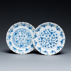 Two Chinese blue and white plates, Kangxi mark and of the period — photo 1