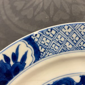 Two Chinese blue and white plates, Kangxi mark and of the period — 照片 9