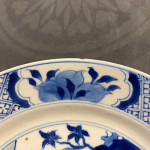 Two Chinese blue and white plates, Kangxi mark and of the period — 照片 10