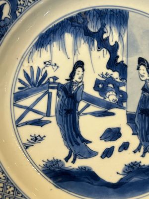 Two Chinese blue and white plates with figural design, Wanli and Kangxi mark, Kangxi — 照片 15