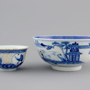 Two Chinese blue and white porcelain bowls, one open-worked, 17/18th C. — foto 9