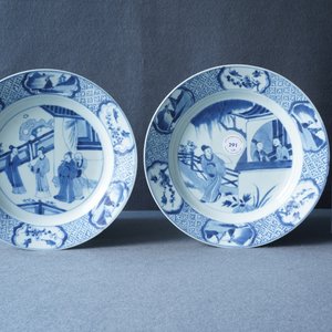 Two Chinese blue and white 'Romance of the Western Chamber' plates, Kangxi — photo 16