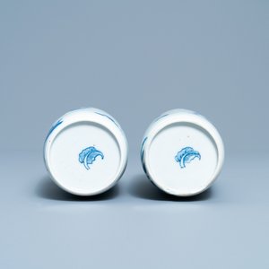 Two Chinese blue and white rouleau vases, Kangxi — 照片 6