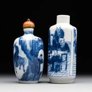 Two Chinese blue and white snuff bottles, Yongzheng mark, 18/19th C. — photo 3