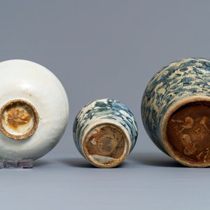 Two Chinese blue and white Swatow jars and a bowl, Ming — 照片 7