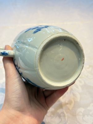 Two Chinese blue and white teapots and covers depicting goldfish and 'Wu Lao Guan Taiji 五老觀太極', Daoguang mark, 19th C. — photo 18