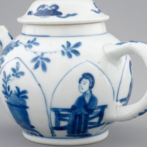 Two Chinese blue and white teapots and covers, Kangxi — photo 8