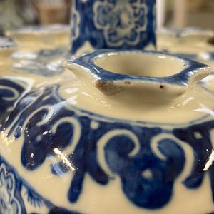 Two Chinese blue and white vases, 19th C. — 照片 16