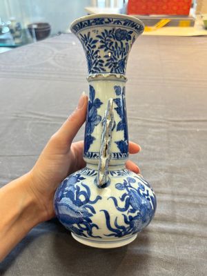 Two Chinese blue and white vases after Venetian glass models and a 'horses' bowl, Kangxi — 照片 15